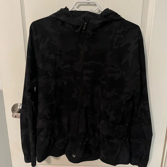 Lululemon Pack it Up Jacket ✨ - Picture 2 of 7